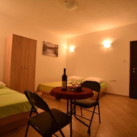 Apartmani Mihovic - Jaz Budva Ngoại thất bức ảnh