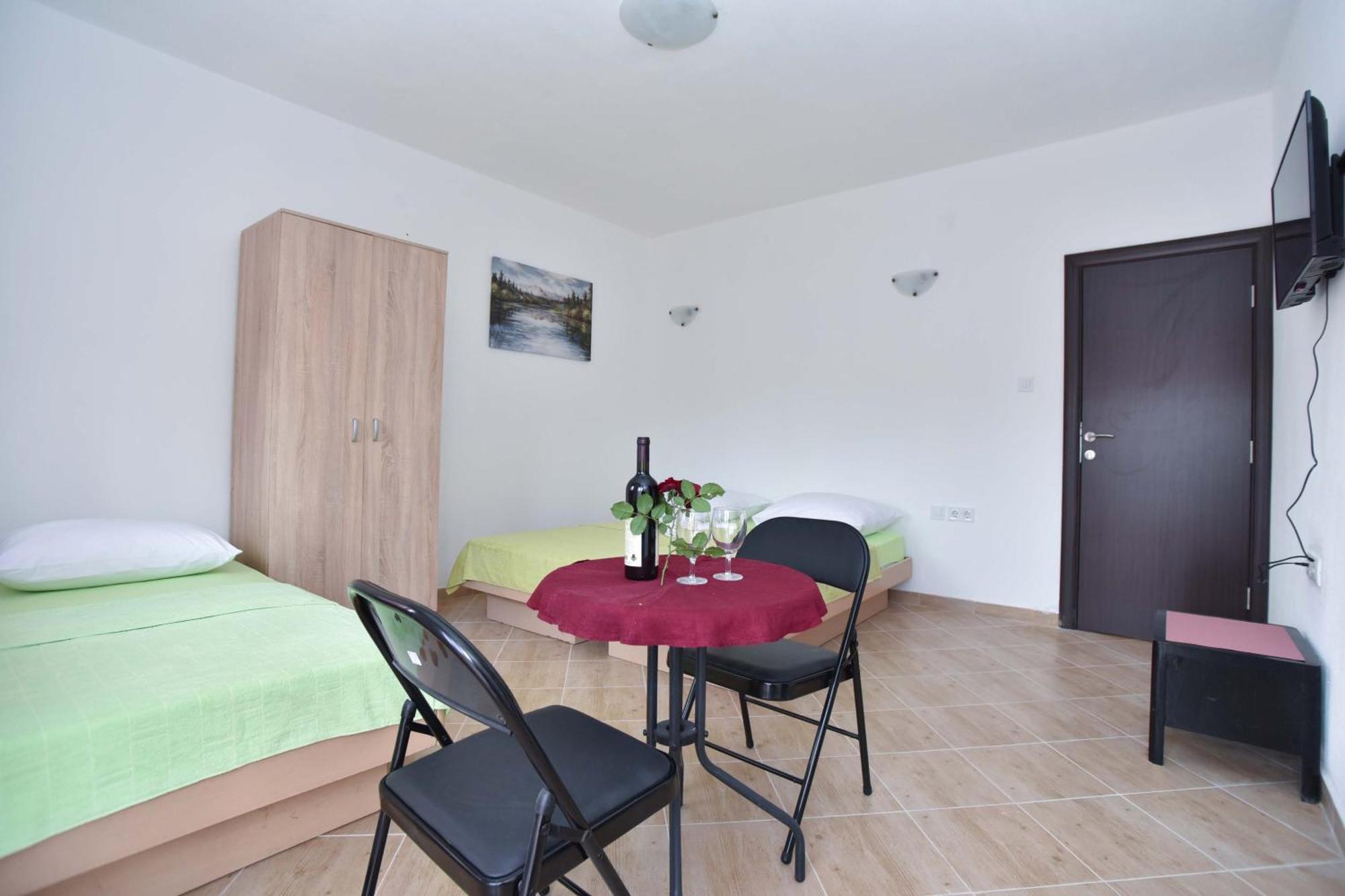 Apartmani Mihovic - Jaz Budva Ngoại thất bức ảnh