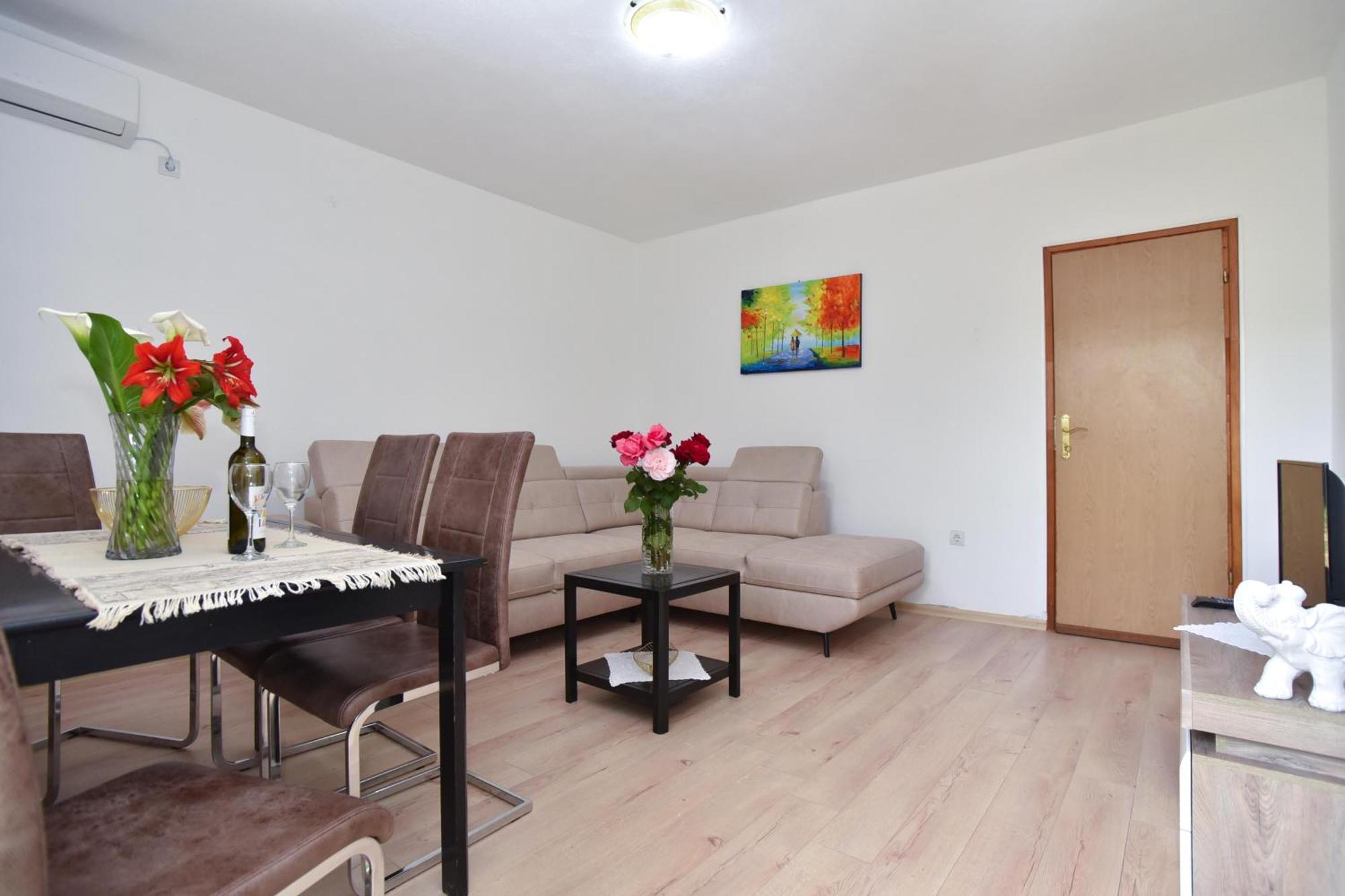 Apartmani Mihovic - Jaz Budva Ngoại thất bức ảnh