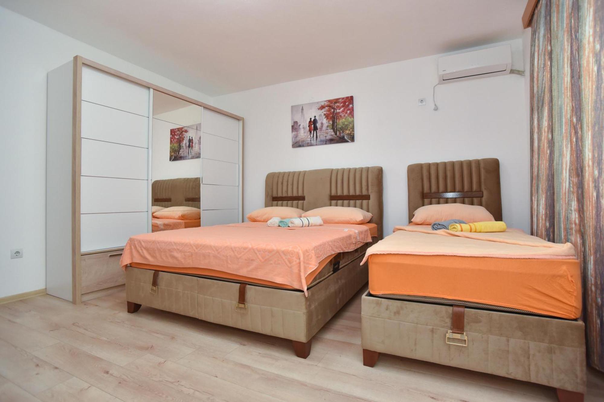 Apartmani Mihovic - Jaz Budva Ngoại thất bức ảnh