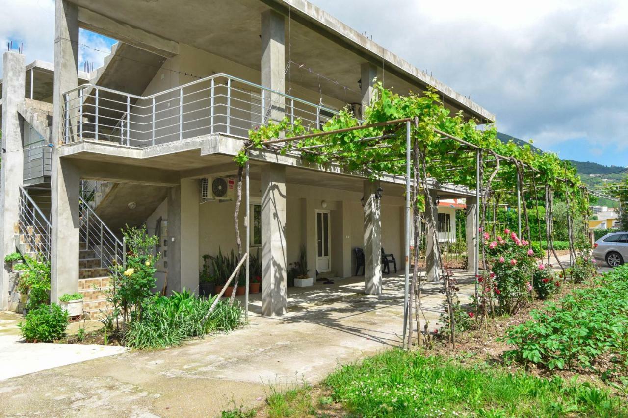 Apartmani Mihovic - Jaz Budva Ngoại thất bức ảnh